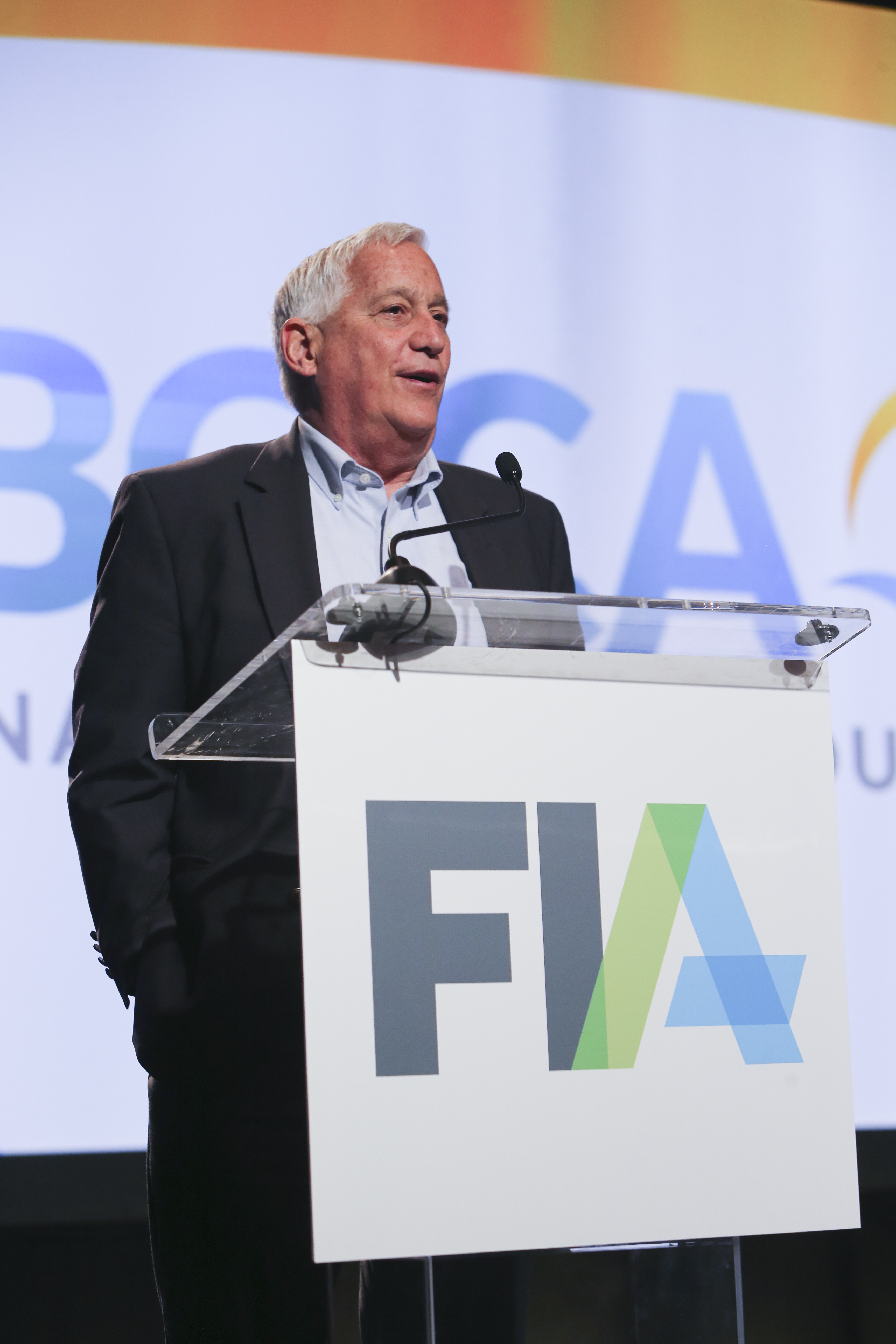 Walter Isaacson gives keynote speech on innovation, drawing from his biographies of Steve Jobs, Leonardo da Vinci and Benjamin Franklin. 